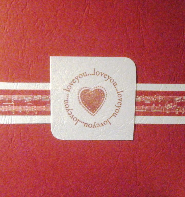 Quelques cartes réalisées en 2012 qui peuvent être offertes soit pour la Saint Valentin soit pour les anniversaires de mariage, pacs, rencontre.... Bref toutes les occasions sont bonnes pour dire à son chéri (ou à sa chérie) qu'on l'aime !!!