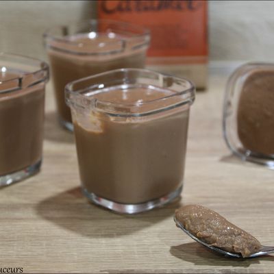 Des Crèmes dessert au Chocolat Caramel