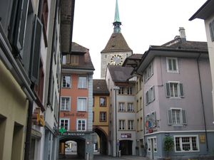 Il est difficile de trouver des gîtes ou des auberges de jeunesse en Suisse, reste alors les hôtels qui dépassent largement notre budget !
