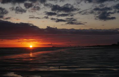 SAINT JEAN DE MONTS - coucher de soleil et feux d'artifice