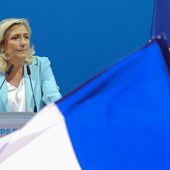 France: la cheffe de l'extrême droite Marine Le Pen se lance en campagne