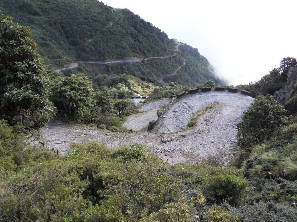 Trek jusqu'à admirer le Kangjenjunga, 3ème plus haut sommet du monde au soleil couchant et au petit matin