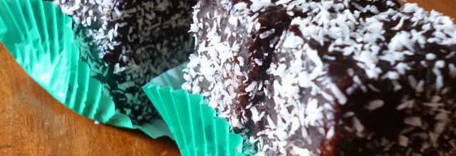 Lamington cake