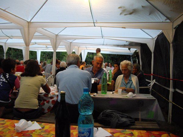 Album - 2008 - Aout - repas-a-la-porta-lucca