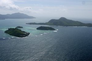 Sainte Anne, Sainte Anne, ne vois-tu rien venir ?