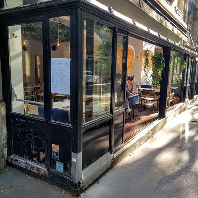 Le Caulaincourt (Paris 18) : fleur fanée? [Fermé définitivement]