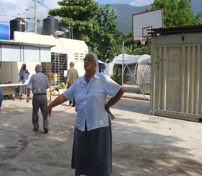 Photos de la mission PHI à Port au Prince du 13 au 28 Mai 2010