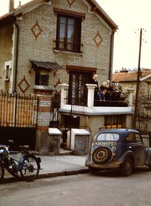 La famille de Didi..... Les diapos égarées des années 50 : un trésor retrouvé.