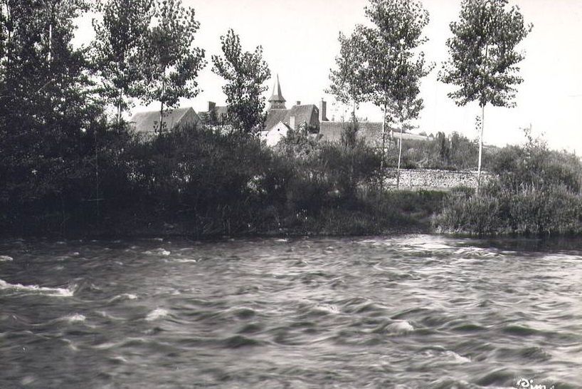 En venant de la Mine d'Or ( Route de St-Sulpice le Dunois )