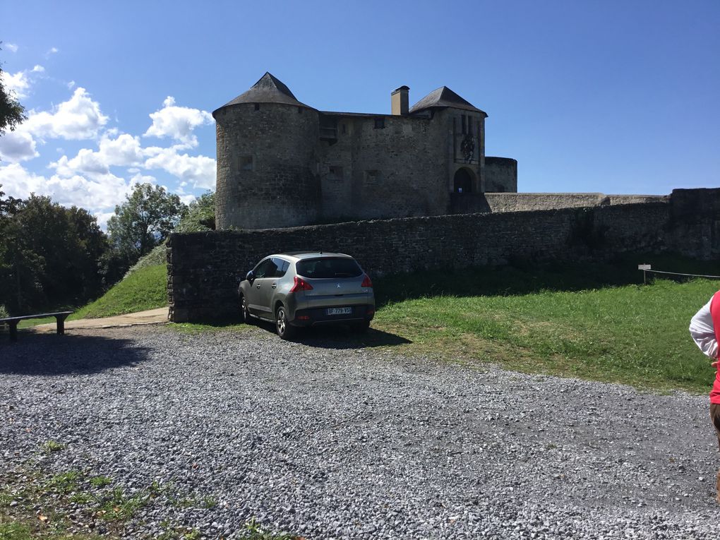 Journées du Patrimoine : les élèves de 5ème visitent le château de Mauléon