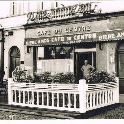 Café du centre, Place Jean Paul II  vers 1970