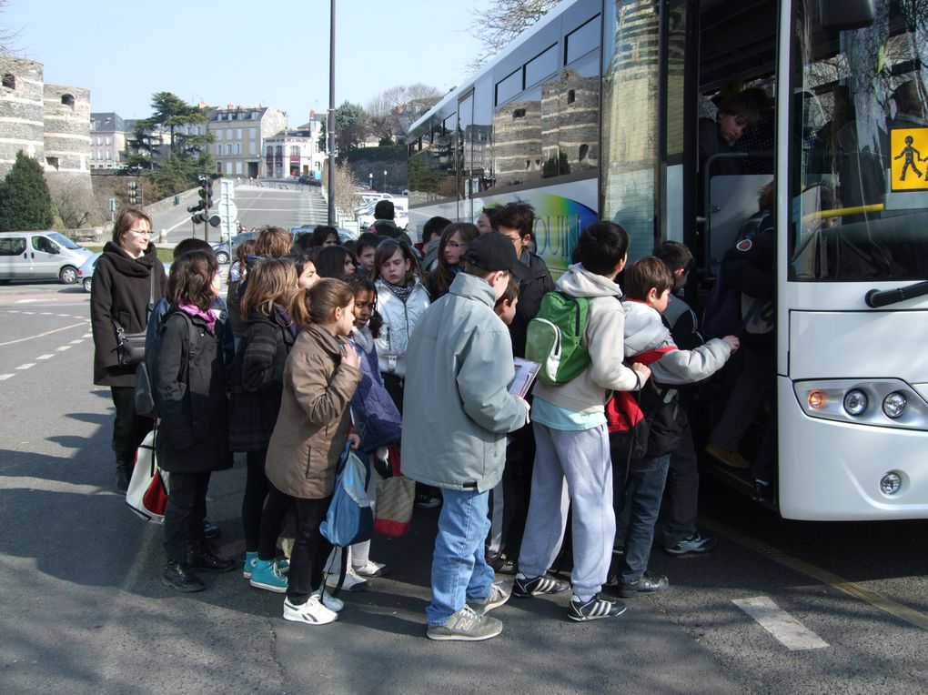 Album - 2010-03 sortie-prefecture-Angers