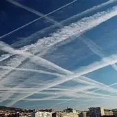 CHEMTRAILS - pilotes de ligne et scientifiques balancent tout !