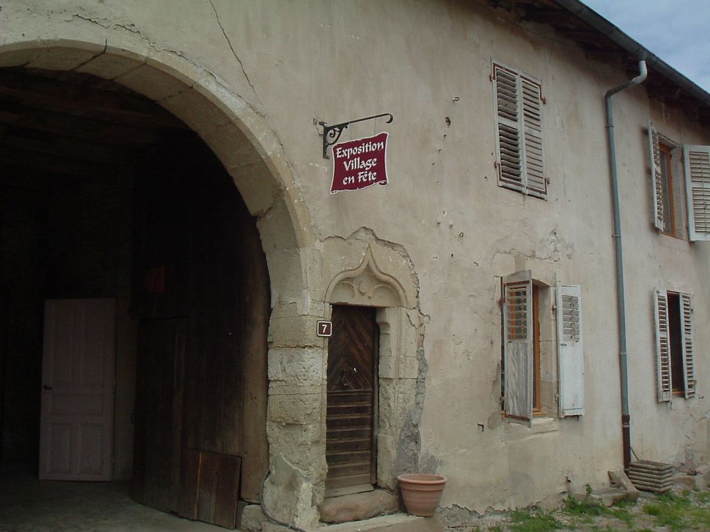 Notre Village 1900, vues divers des lieux, tâches quotidiennes, outils et paysages.
Photos Claude Cristofol