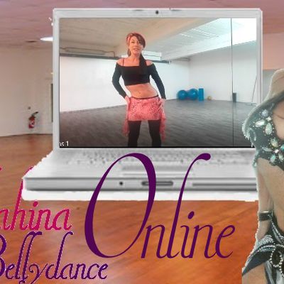 Cours de danse orientale et fitness en ligne.