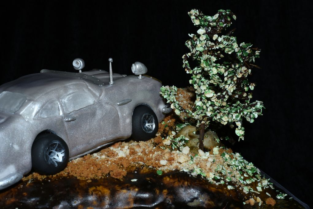 GATEAU ASTON MARTIN DE JAMES BOND DB5