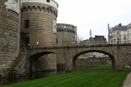 VISITE DU CHATEAU ANNE DE BRETAGNE