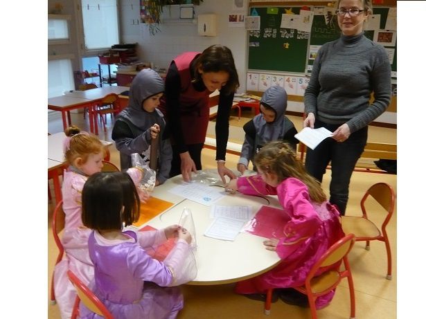 Défilé de princesses et de chevaliers 