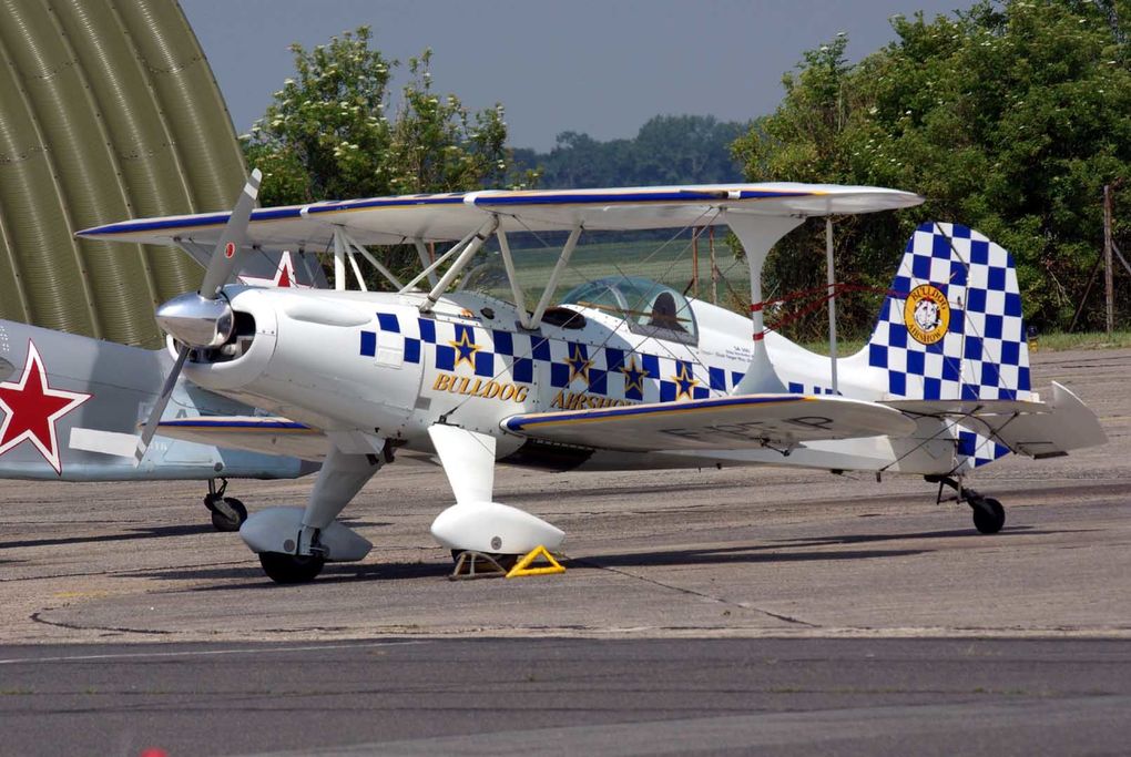 Diaporama des meetings de Orléans, de Cambrai et de Duxford 2010.

Merci à Laurent pour le prêt de ses photos.