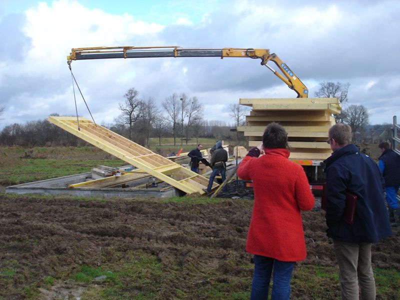 démarrage du montage de la structure bois.