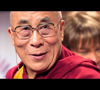 Om Mani Padme Hum. Vous vous demandiez le sens de ce célèbre mantra ? La réponse du Dalaï Lama