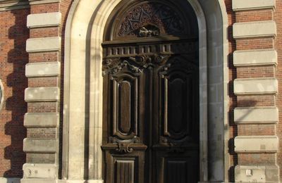 PORTE AVENUE DE CHAMPAGNE