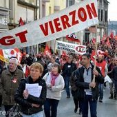 Manifestation dans les rues à l'appel des syndicats