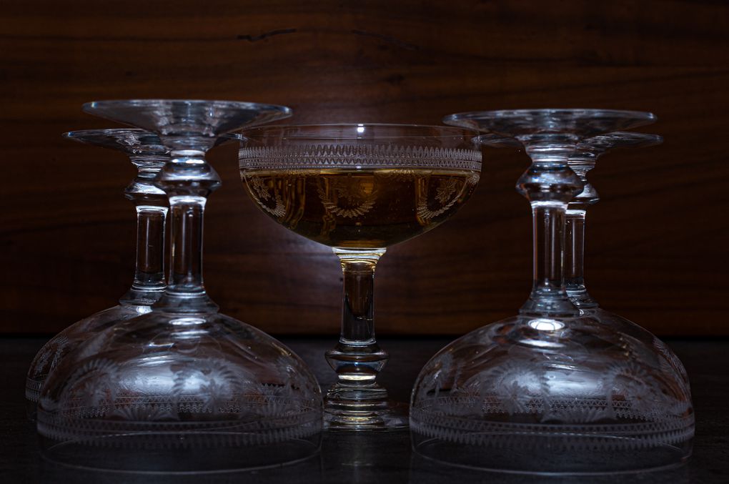 Thème verres , bouteilles et reflets