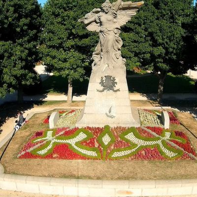 Monument au mort "La victoire ailée" des Sables d'Olonne