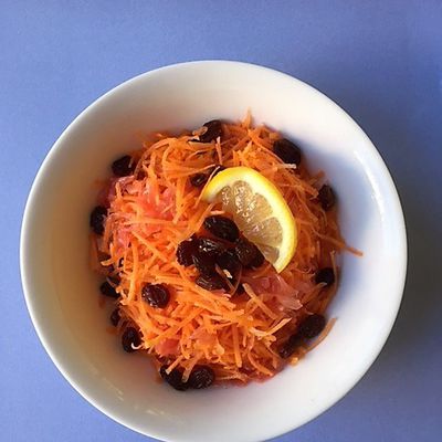 Carrots, grapefruit, raisins and ginger salad  ( gluten free)