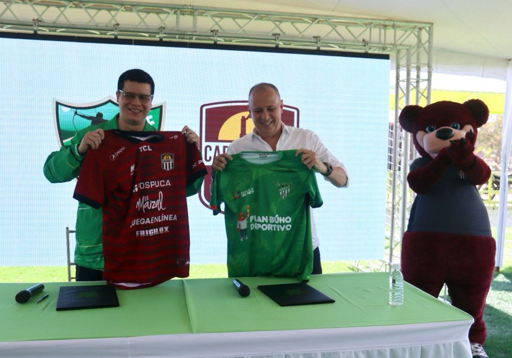 Alcalde Julio Fuenmayor y Giusseppe Palmisano firmaron convenio entre Valencia CF y Carabobo FC