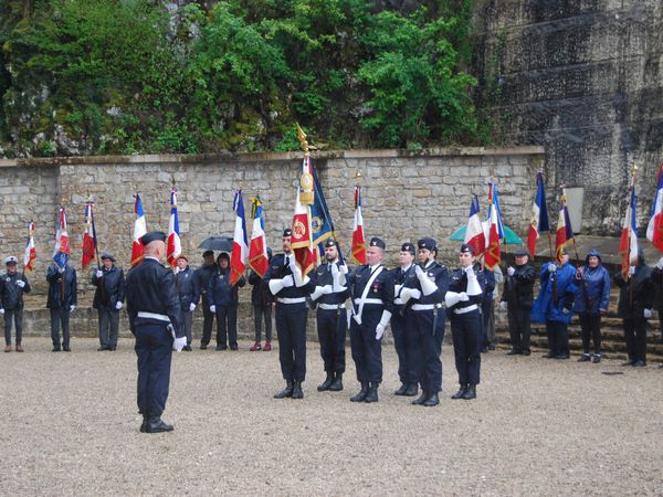 Cérémonie 8 mai 2019 au Val d'Enfer à Cerdon