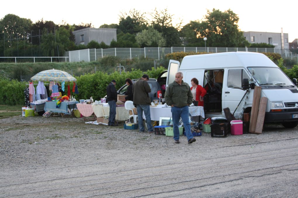 La Brocante du dimanche matin dans la bonne humeur au complexe sportif de Mouroux