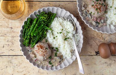 Paupiettes de veau, sauce aux lardons et champignons