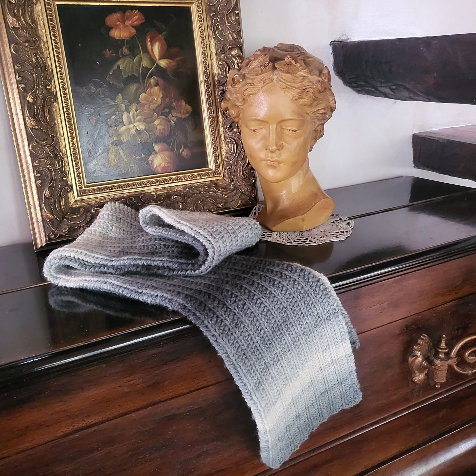 Tuto tricot gratuit : un patron d'écharpe à plat qui ne roule pas