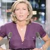 Claire Chazal se déshabille pendant le JT