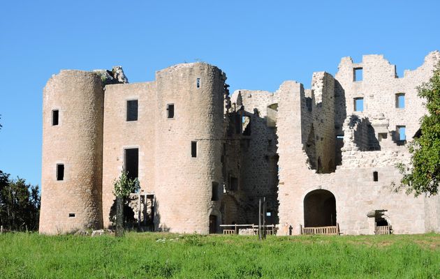 Site web du château de Naucaze