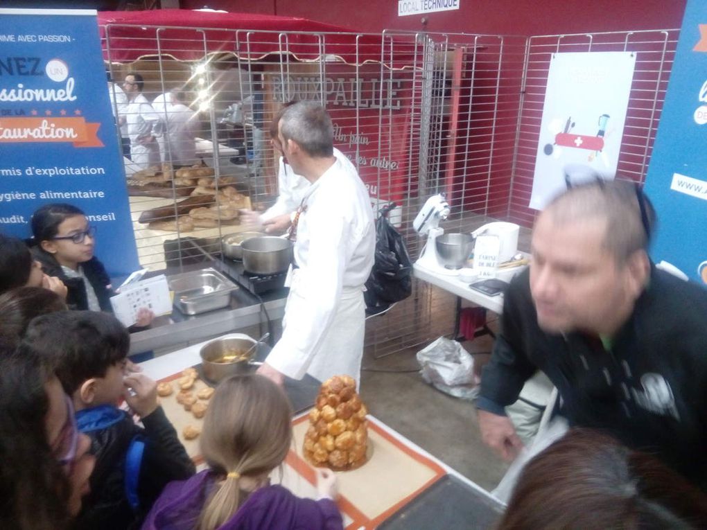 Les 3emes préparent leur  future orientation avec le forum &quot;Avenirs Métiers Passions&quot;