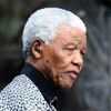 Nelson Mandela dénonce une "tragique faillite du pouvoir" au Zimbabwe