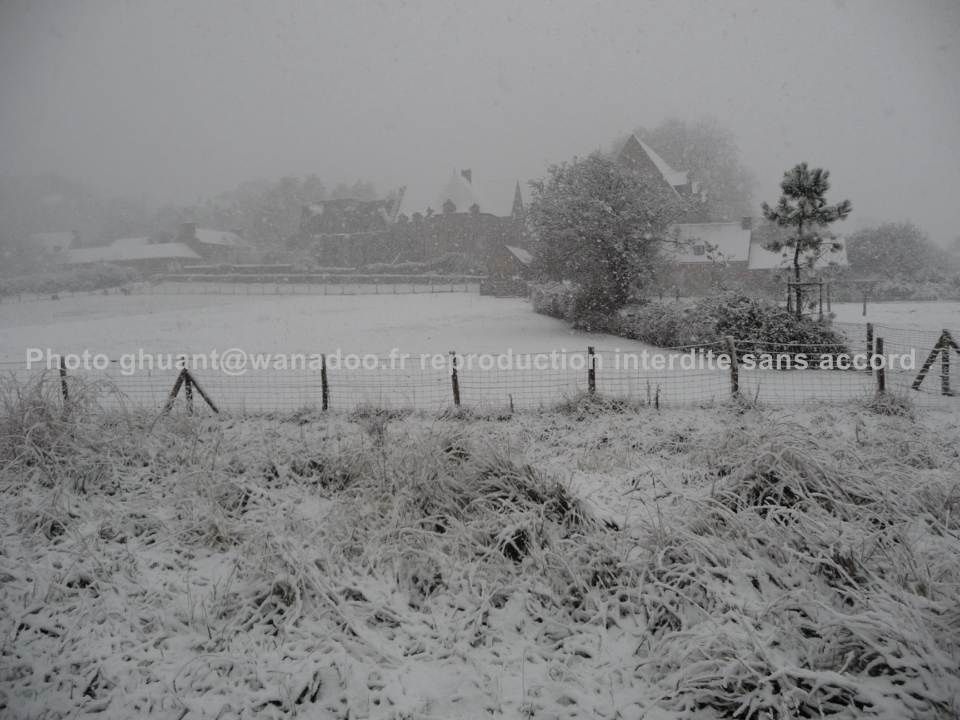 L'abbaye de Beauport le 1er décembre 2010 sous la neige. Mais les plus grosses chutes étaient encore à venir...