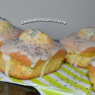 Minis cakes au citron et graines de pavot /                                                                  Recette autour d'un ingrédient # 72 : Les graines de pavot