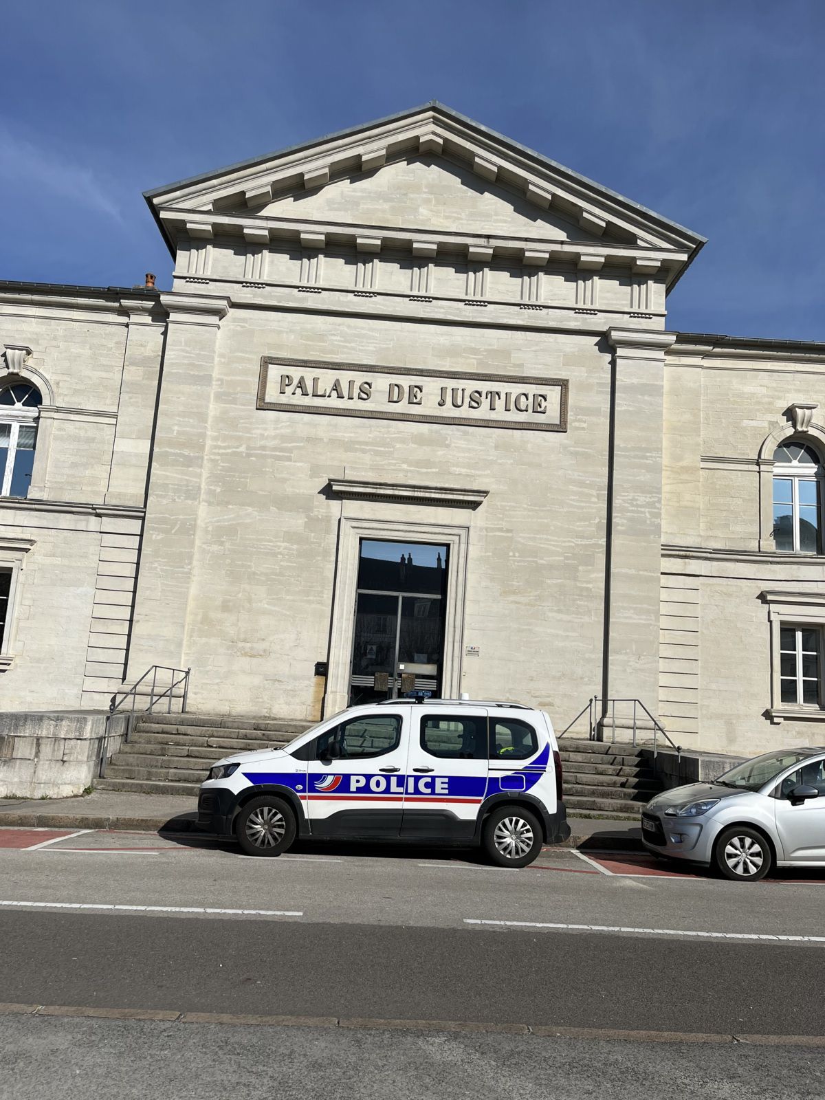 Xavier MORIN avocat délit de fuite Lons-le-Saunier