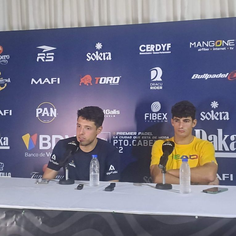 Momentos de las ruedas de prensa de los campeones y campeonas masculinas del Puerto Cabello Premier Padel P"