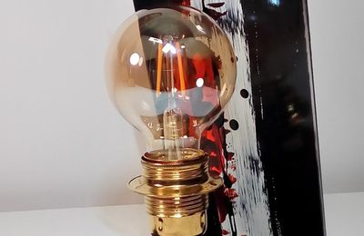 KATHEMAI "PULPY" lampe d'art