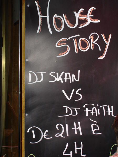 RETROUVEZ TOUTE LES PHOTOS DE LA TOURNEE DANS LES BARS ET DISCOTHEQUES SUR LA COTE ATLANTIQUE DE DJ SKAN,DJ STEFANE ET DJ FAITH POUR LA SAISON 2008 !!!!
ATTENTION, GROSSES SOIREES, BONNE AMBIANCE ET JOLIES FILLES A L'INTERIEURS... 