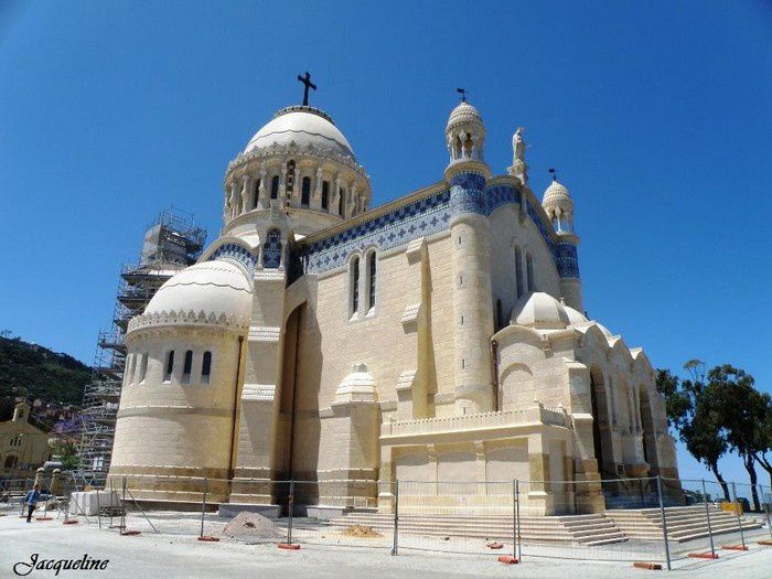 Alger: Notre Dame d'Afrique ;