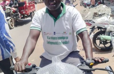 Une nouvelle moto pour le coordinateur de l'association grâce au mécénat
