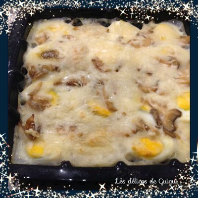 Oeufs durs gratinés à la sauce champignons 