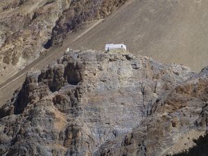 La rivière Zanskar; l'ancien palais royal de Zangla.