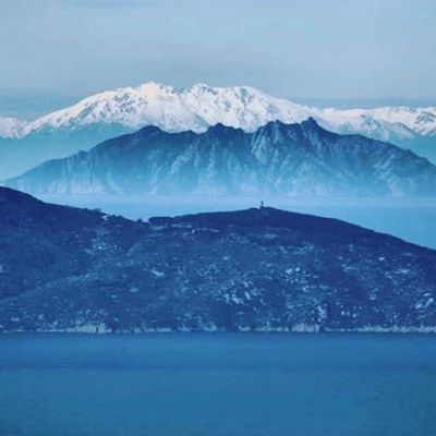   LA CORSE VUE DE LA TOSCANE.